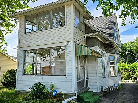 2nd image of 107 W Fairview Ave #B
