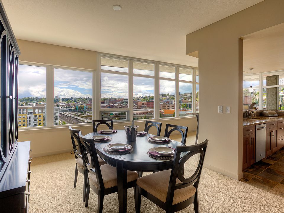 1st image of 1515 Dock St #Penthouse 901
