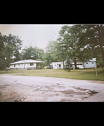 2nd image of 807 S Goode Dr