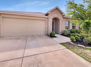 1984 Shale Ln, Heartland, TX 75126