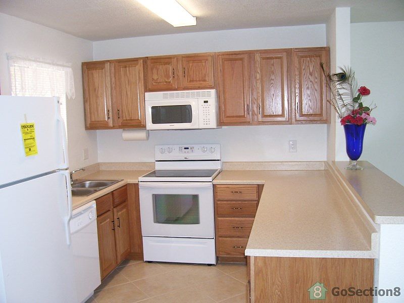 2nd image of 840 King Richard Ave APT 29