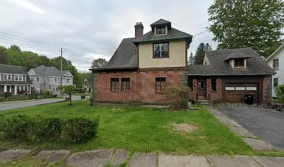 1 Lake St Photo 1