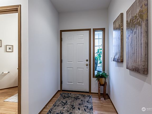 5th image of 12618 64th Avenue E