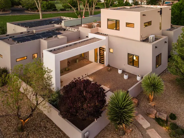 1833 Telesfor Sanchez Rd NW, Albuquerque, NM 87107