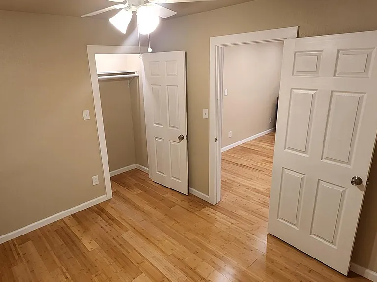 4813 N Sylvania Ave — Photo 10