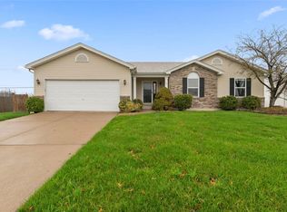 1269 Pinnacle Pointe Dr, O'Fallon, MO 63368