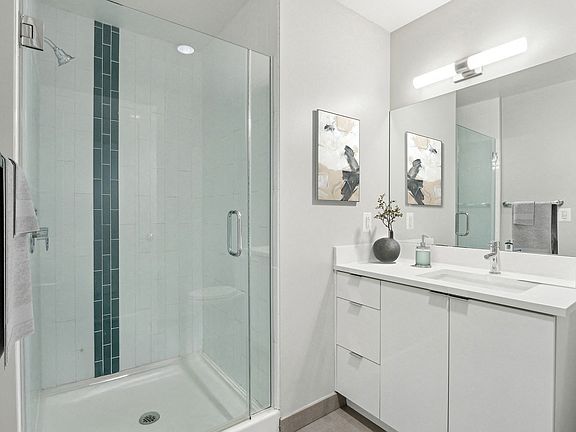 5th image of 1919 Market St Unit 1812