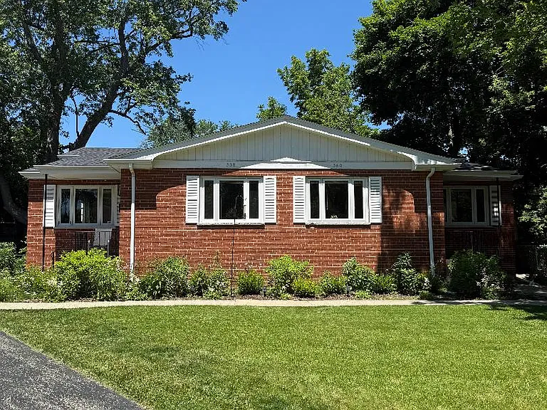 560 Ivy Ct #1 — Photo 1