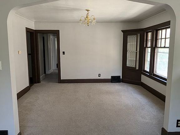 4th image of 2250 Northland Ave #2