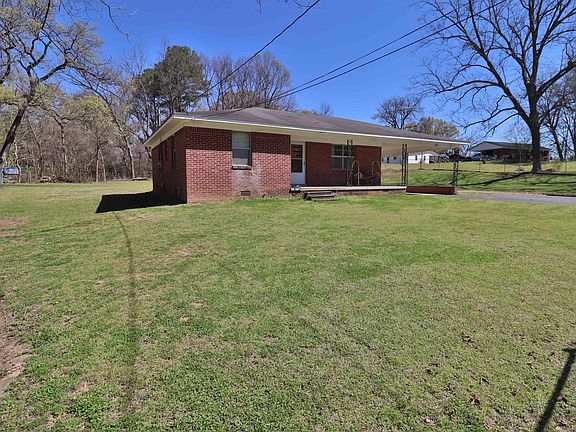 3rd image of 560 Barfield Ave