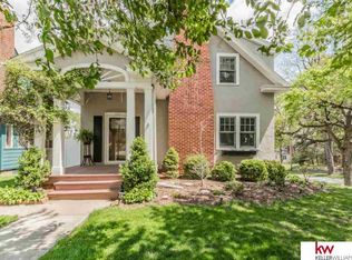 323 S 51st St, Omaha, NE 68132