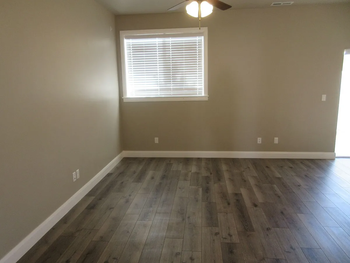 Building Photo - 485 W 1425 N #G4