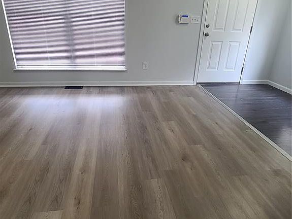2nd image of 4916 W Florissant Ave
