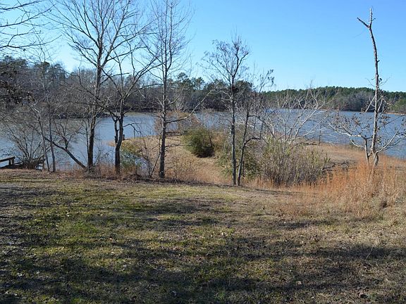 3rd image of 1084 Williams Dr