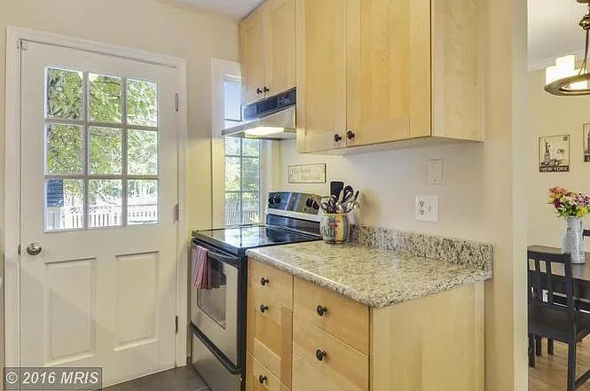 28 Mount Vernon Ave — Photo 7