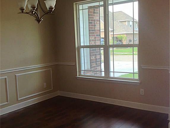 4th image of 14051 Belmont Cir