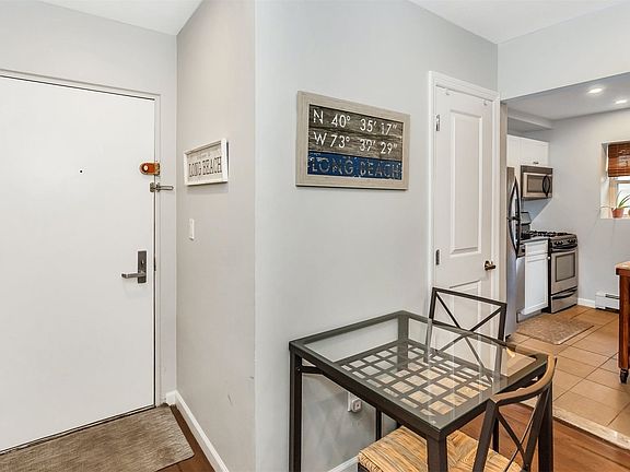 3rd image of 251 W Broadway APT 104