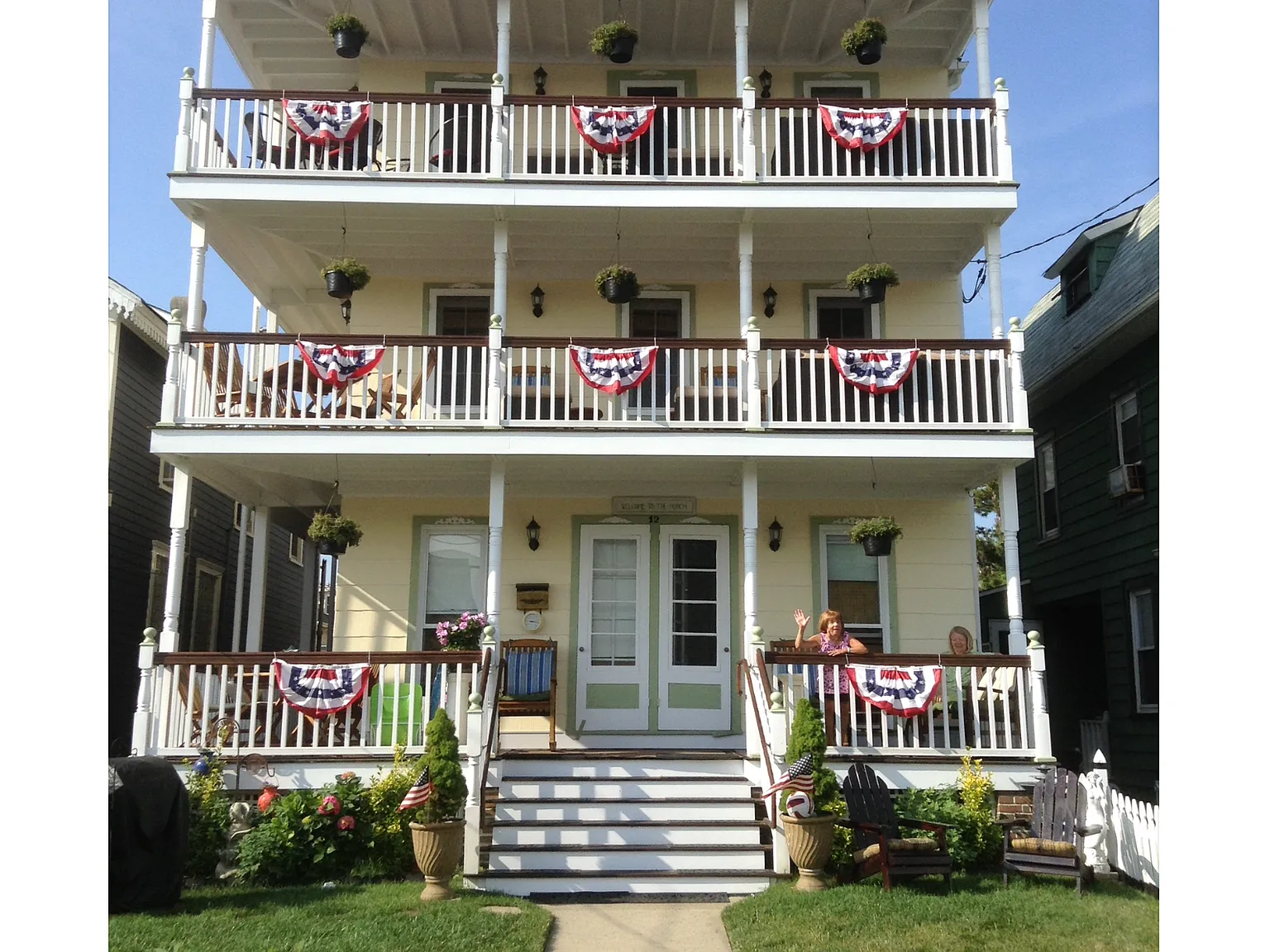 3 bed, 1.5 bath, 1000 sqft, $2,250 — Photo 1