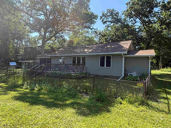 2nd image of W723 Oak Shore Dr