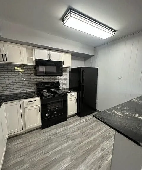 401 Smith St #A3 — Photo 14