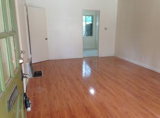 1105 N Altadena Dr, Pasadena, CA 91107