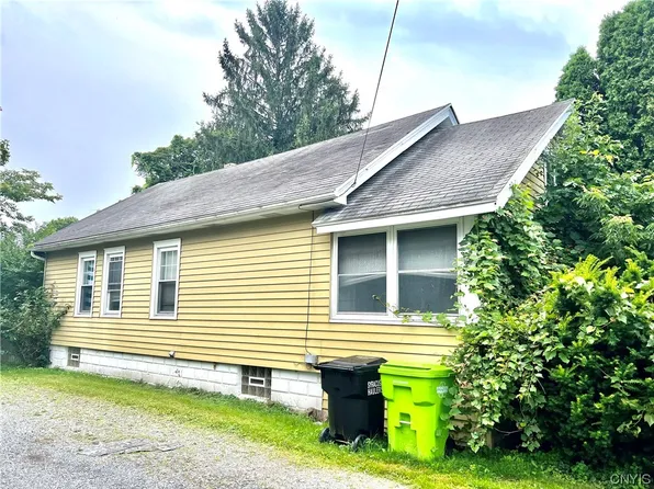 918 Cadillac St, Syracuse, NY 13208