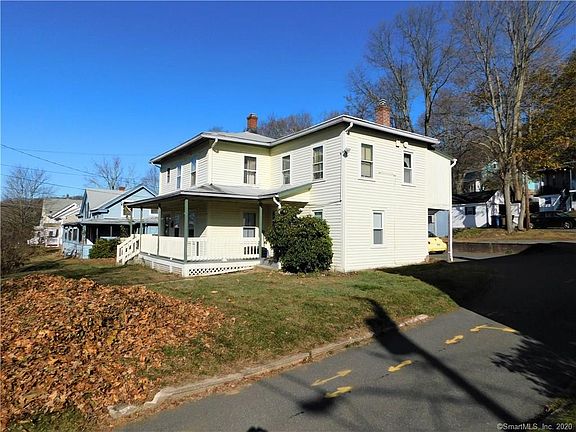 3rd image of 27-29 31 Pleasant St