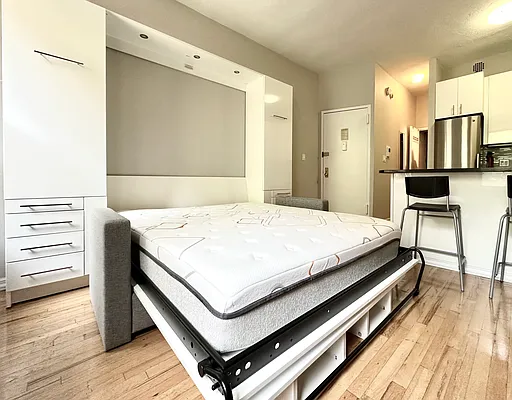 Rented by 346 Realty Group LLC | media 8