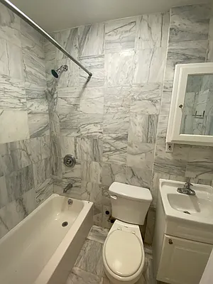 Rented by Peter R. Hungerford, LREB | media 33