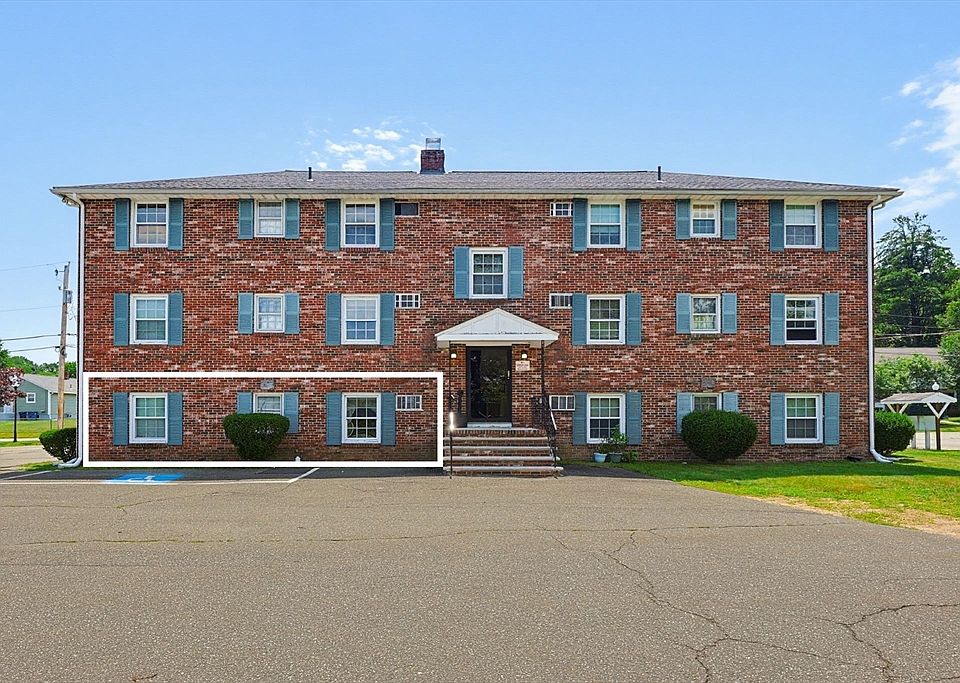 1st image of 15 Frank St APT 1