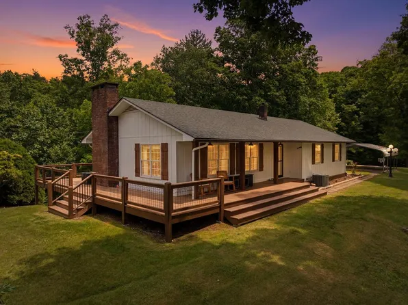305 White Mountain Rd, Marble, NC 28905