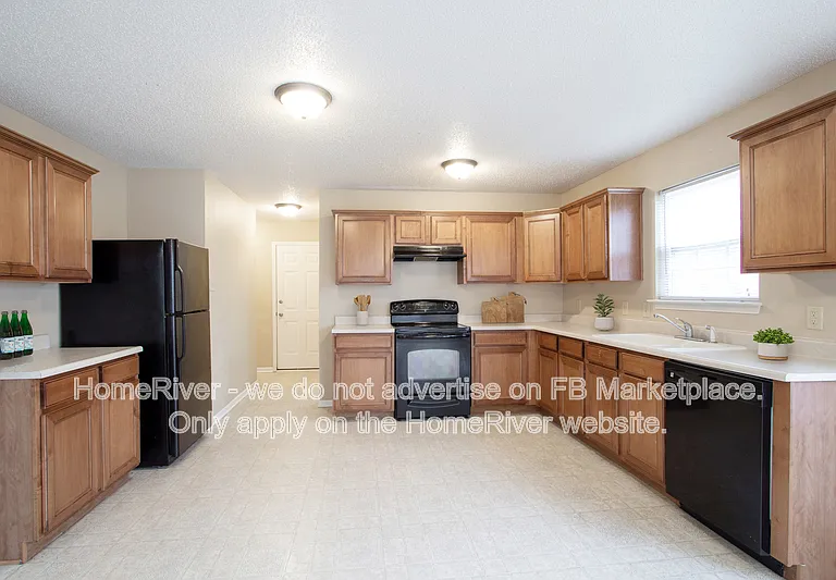 2840 Barnes Ct — Photo 4