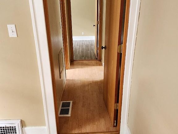 4th image of 20 Cornwell St
