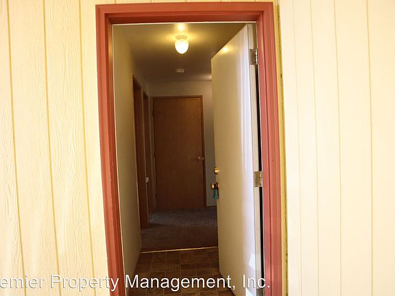 3rd image of 405 SW 1st St Unit A