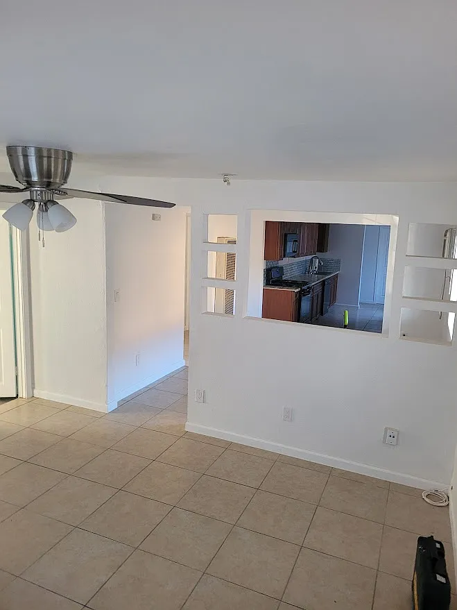 3 bed, 1211 sqft, $3,300 — Photo 3