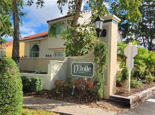 3825 Lombardy St, Hollywood, FL 33021