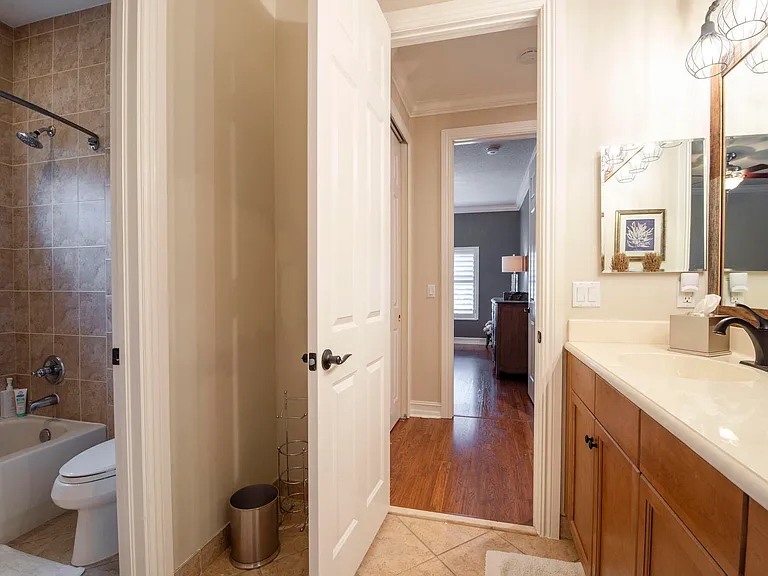 8801 Wellington View Dr — Photo 31