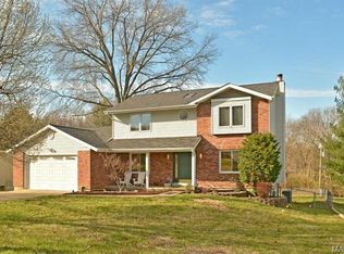 4820 Oakbrier Dr, Saint Louis, MO