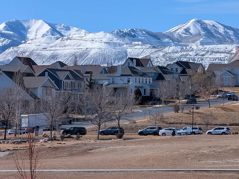 4658 W South Jordan Pkwy — Photo 27