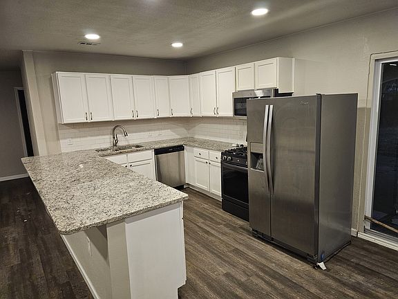 2nd image of 500 Highland Dr