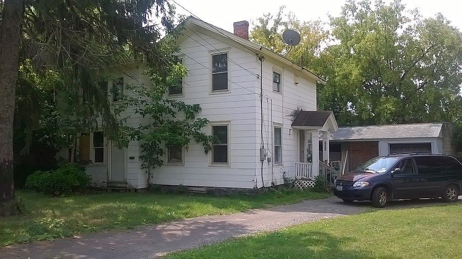 1st image of 2924 S Salina St