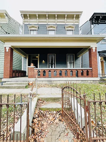 930 Washington Ave #4 Photo 1