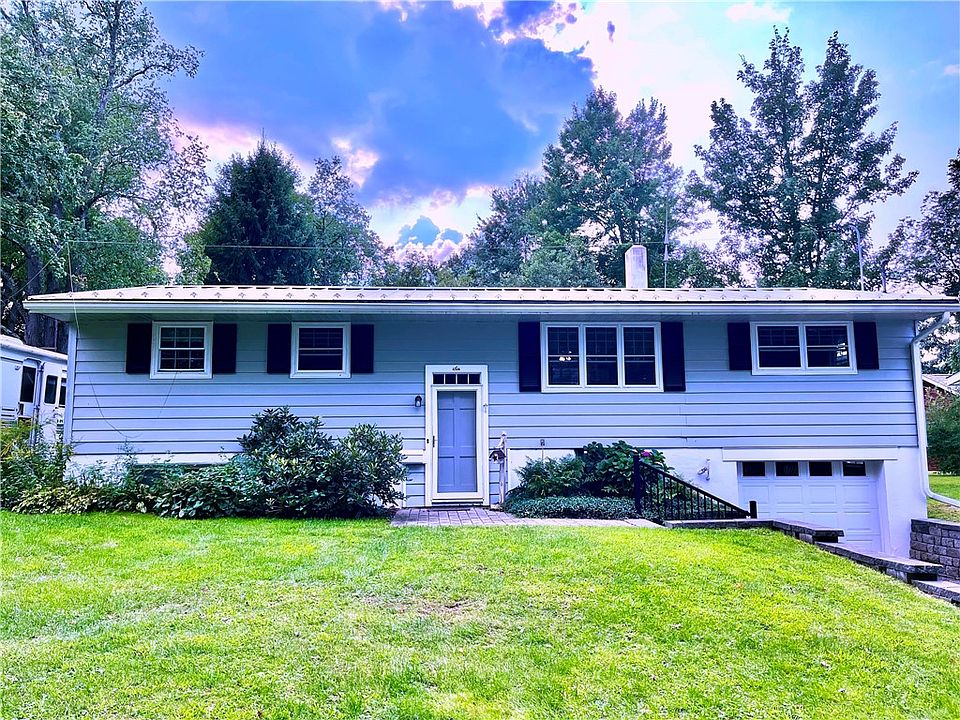 1st image of 6 Hatfield Ave