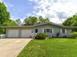 607 SE 5th St, Newton, KS 67114