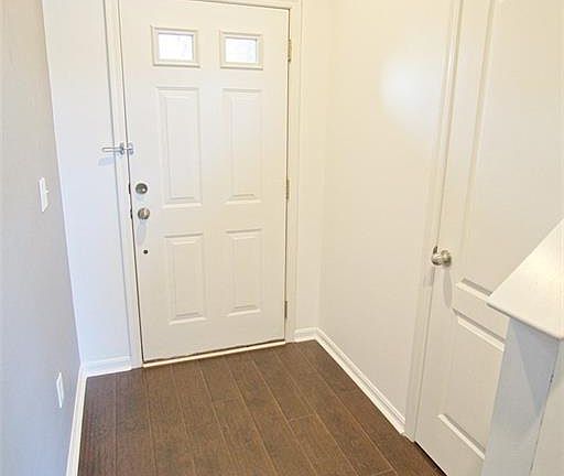 3rd image of 9222 Great Lakes Cir