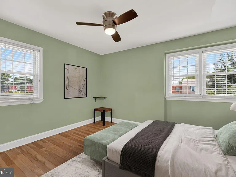 2437 Iverson St — Photo 10