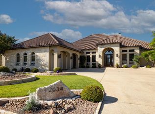 2034 Summit Crest Dr, Kerrville, TX 78028