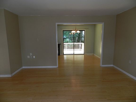 3rd image of 12928 Valleywood Dr