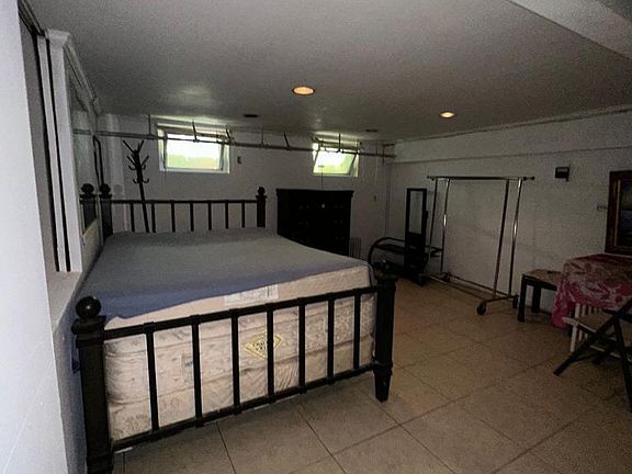 4th image of 677 Kimball Ave