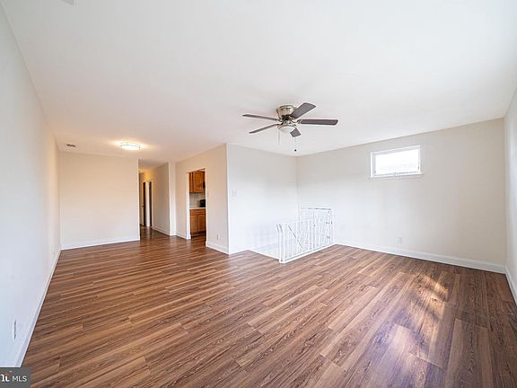 3rd image of 7974 Loretto Ave